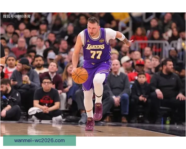 东契奇疯狂三月超强表现 高难度三分接连命中 比上次得分王更具统治力