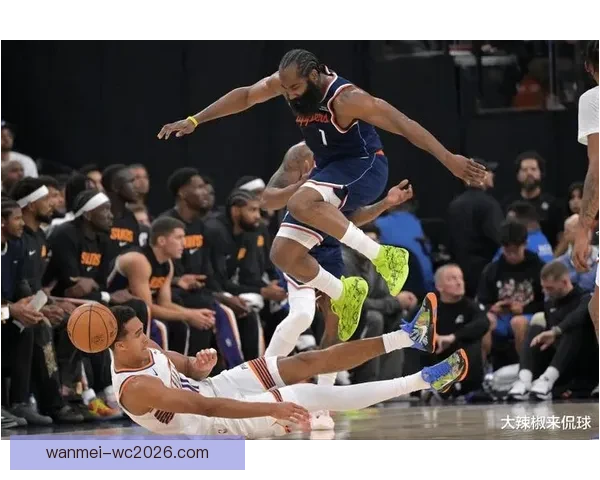 泰伦-卢率快船大逆转24分赢球迎生涯常规赛400胜成现役主帅第八人